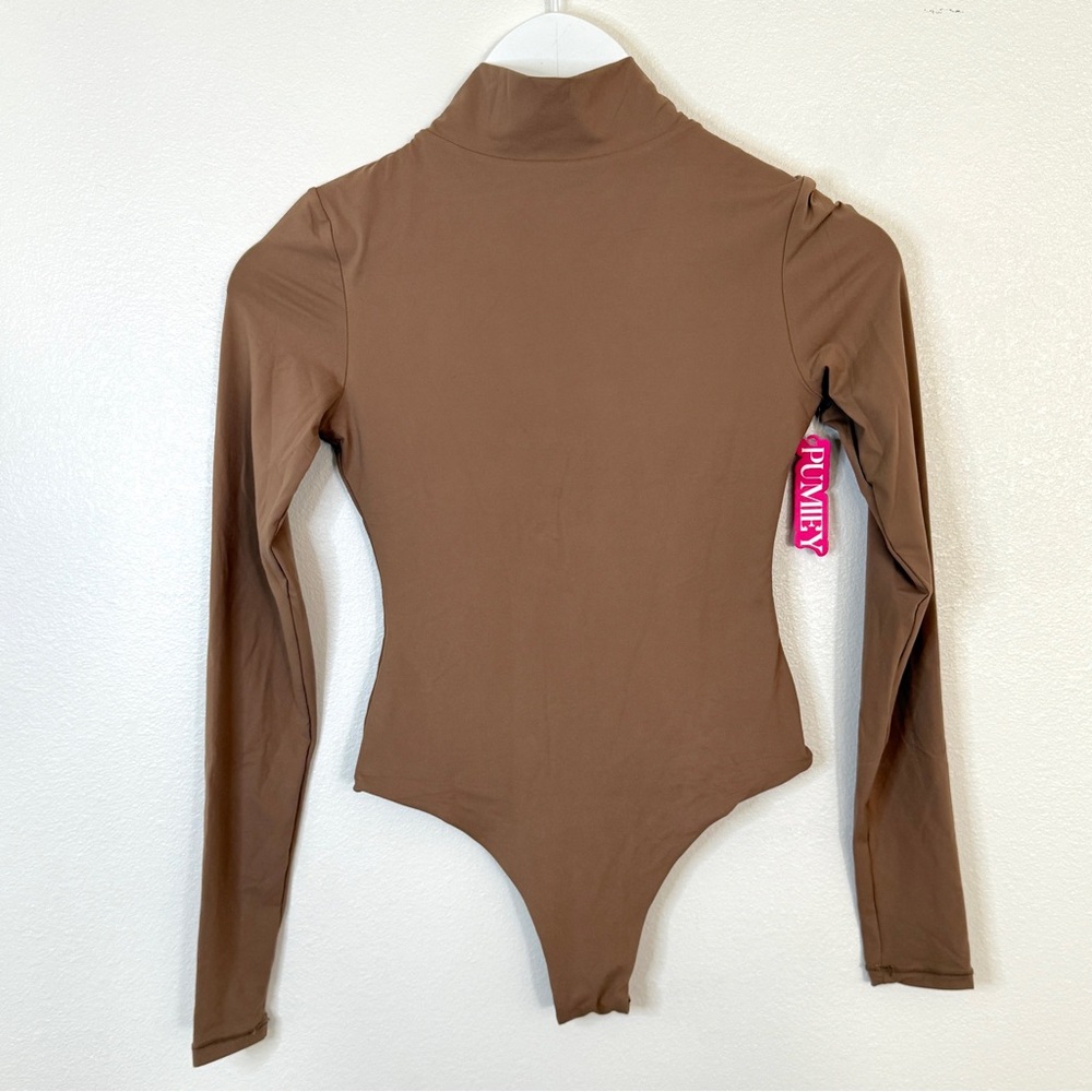 Pumiey Woman’s Brown Long Sleeve Mock Neck Layering Bodysuit Soft Size XS NWT
